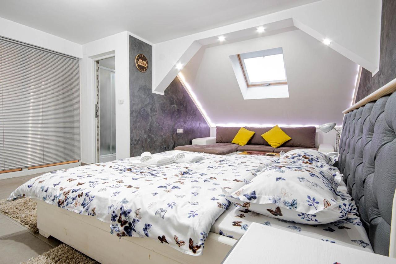 Cazare Moldi - Regim Hotelier Moldvahosszúmező Kültér fotó