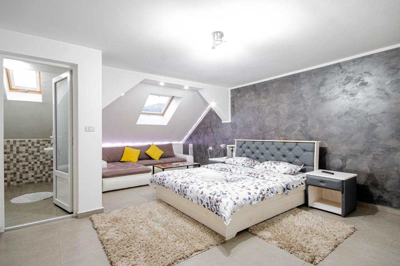 Cazare Moldi - Regim Hotelier Moldvahosszúmező Kültér fotó