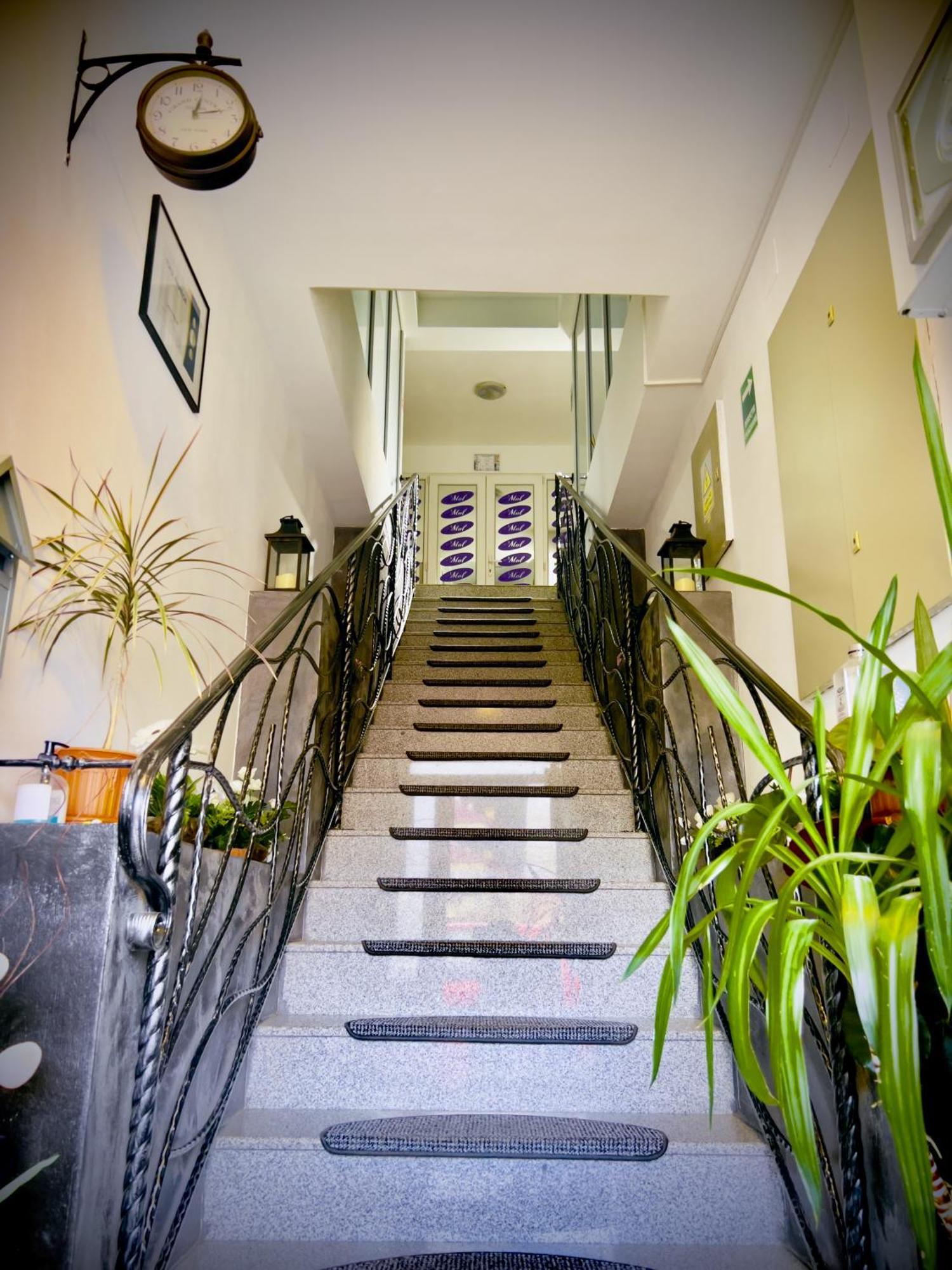 Cazare Moldi - Regim Hotelier Moldvahosszúmező Kültér fotó