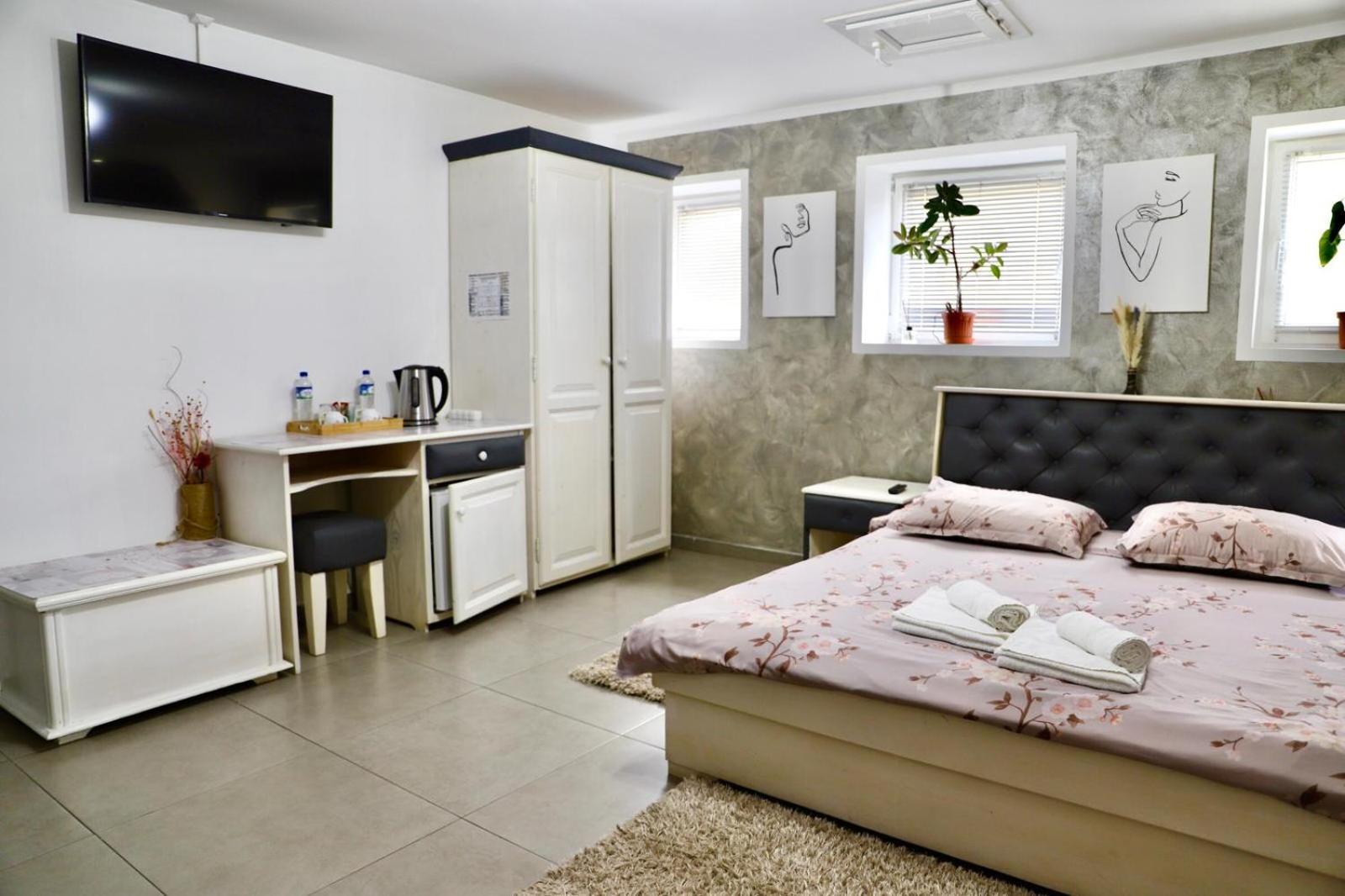 Cazare Moldi - Regim Hotelier Moldvahosszúmező Kültér fotó