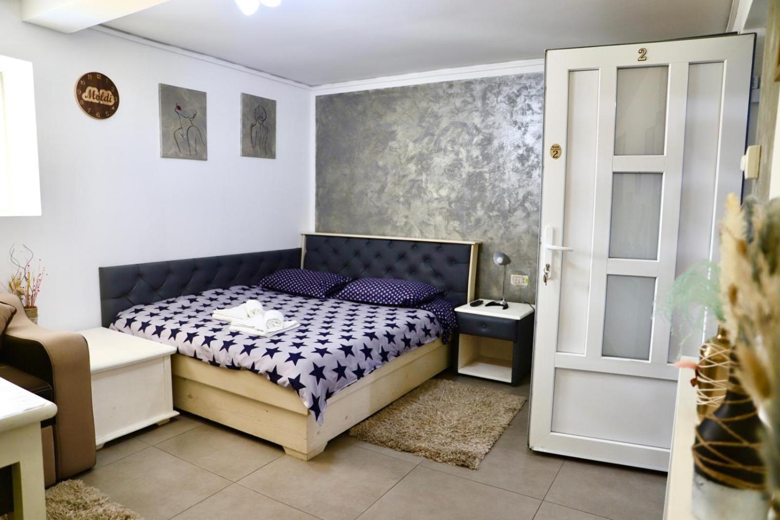 Cazare Moldi - Regim Hotelier Moldvahosszúmező Kültér fotó