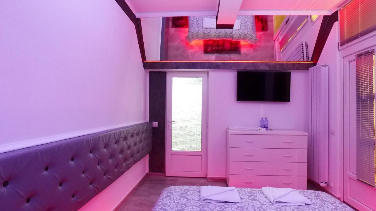 Cazare Moldi - Regim Hotelier Moldvahosszúmező Kültér fotó